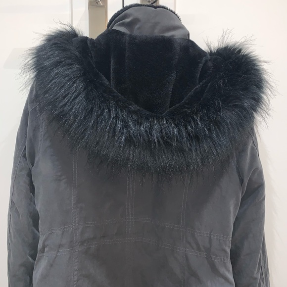 DKNY Winter Coat - Picture 6 of 7
